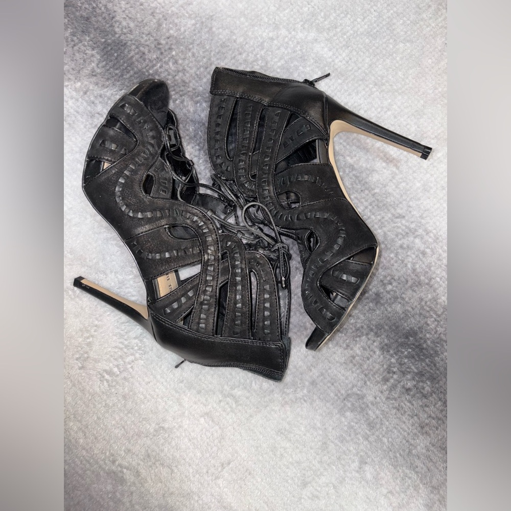 Gianni Bini Black Lace-Up Stiletto Heels 7.5 Laser Cut Leather Suede Gothic Sexy